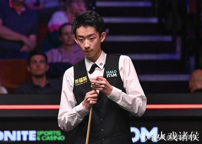 斯诺克大师赛：吴宜泽、肖国栋晋级八强